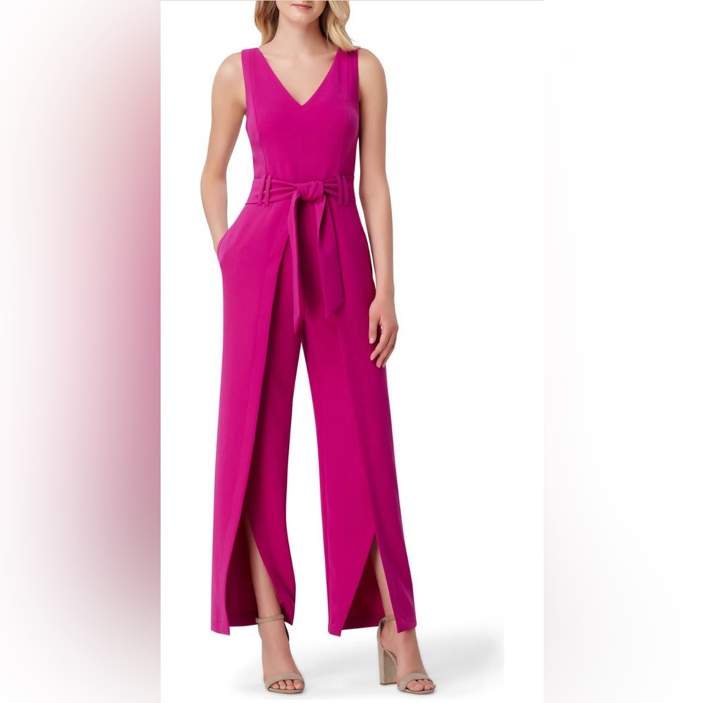 ‘Tahari’ sleeveless split leg jumpsuit in fushia